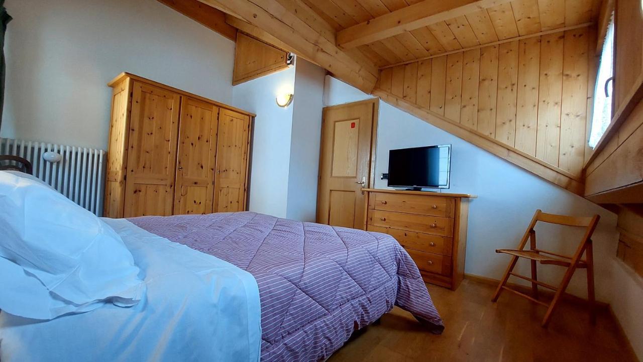 Appartamento Fiocco Di Neve Campitello di Fassa Luaran gambar